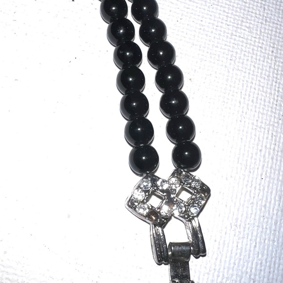 Elegant Black Beaded Bracelet - Picture 4 of 5